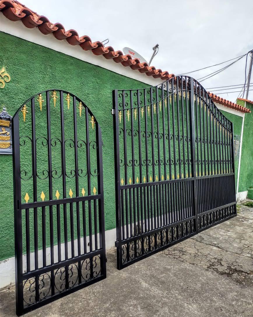 Porta de ferro