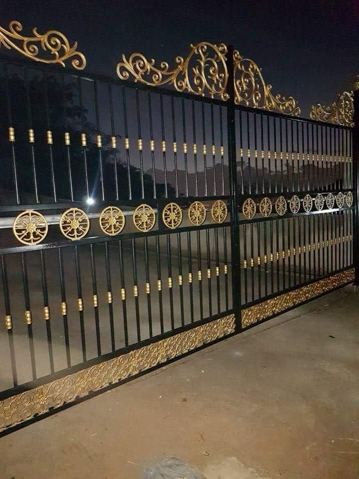 Portão de ferro estilo colonial